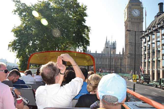 London Vintage Bus Tour with Cream Tea at Harrods - The Tower of London and the walk to the Thames
