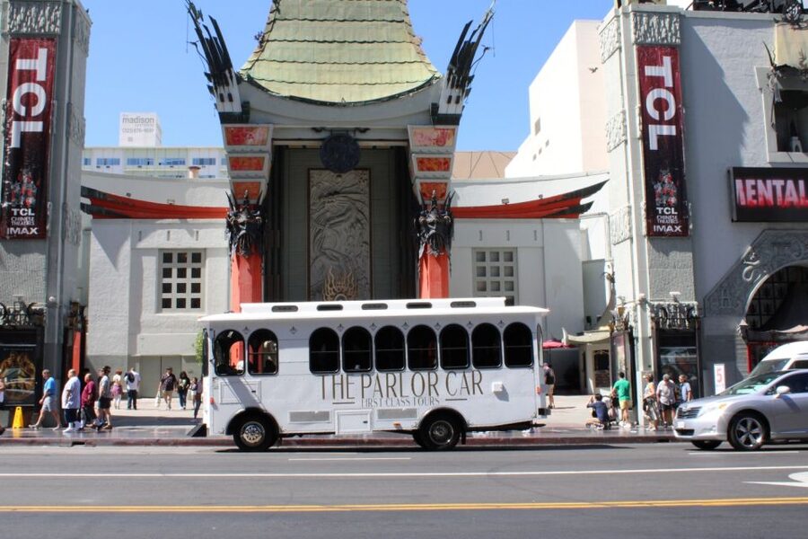 Los Angeles: #1 Trolley Bus Hollywood Sightseeing Tour - Beverly Hills, Rodeo Drive, and City Hall