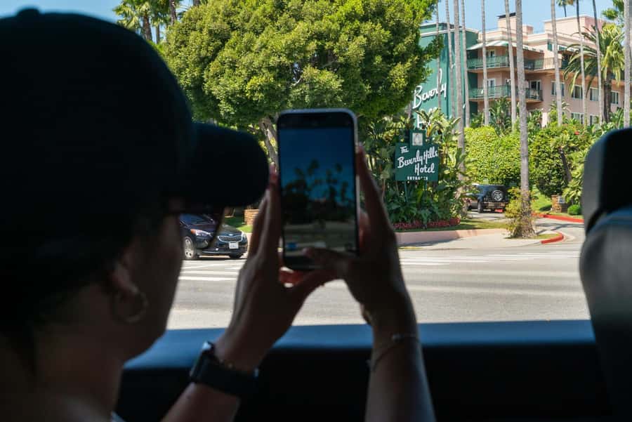 Los Angeles: Celebrity Homes and Hollywood Open-Air Bus Tour - Key points at a glance