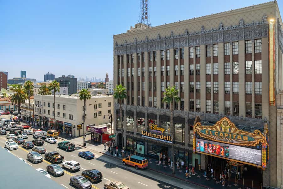 Los Angeles: Celebrity Homes and Hollywood Open-Air Bus Tour - Santa Monica to Hollywood in 3.5 hours