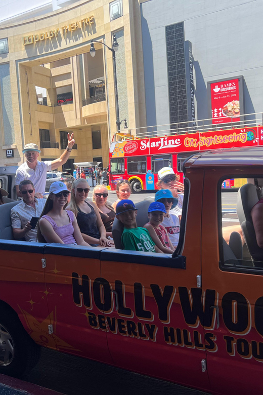 Los Angeles: Hollywood and Beverly Hills Open-Top Bus Tour - Beverly Hills and the Beverly Hills sign