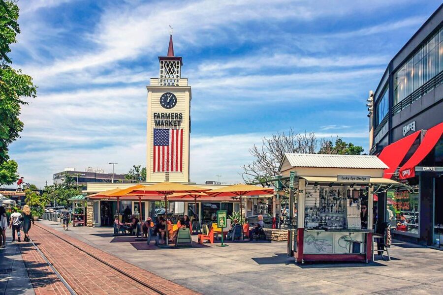 Los Angeles: LA Grand Tour by Open-Air Bus - Paramount, the Greek Theatre, and more Hollywood from the bus