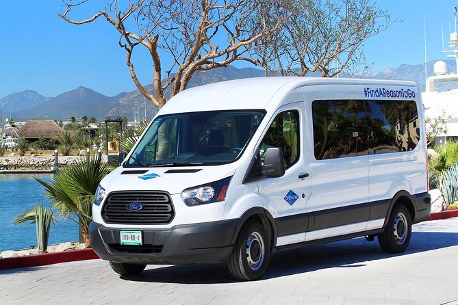 Los Cabos Private Mini Bus Round-trip Transportation - Comfort, service, and the limits of a basic transfer