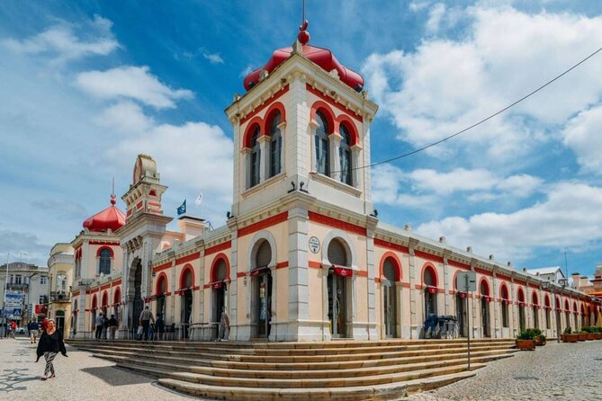 Loulé Market and Town Half-Day Bus Round Trip from Albufeira - Leaving Albufeira for Loulé