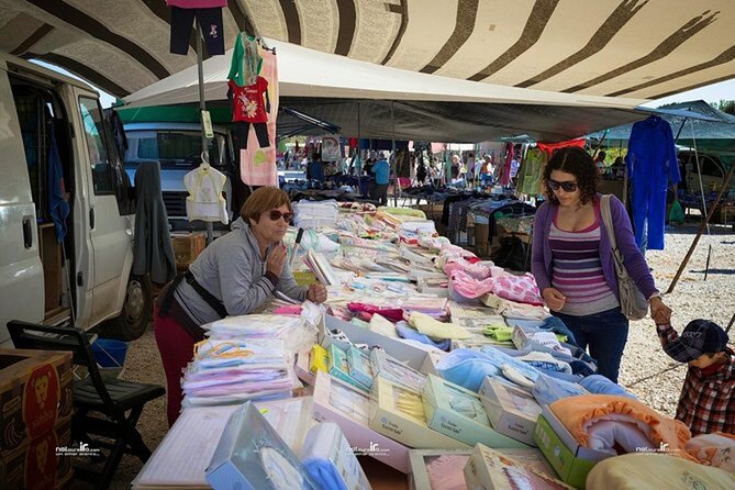 Loulé Market and Town Half-Day Bus Round Trip from Albufeira - Practical details that affect your day