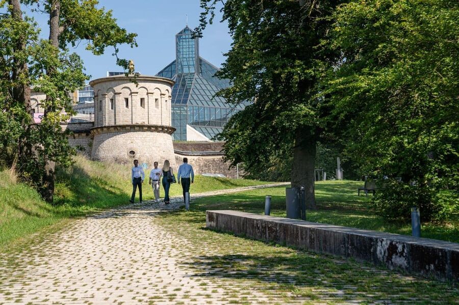 Luxembourg: City Bus Tour with Audio Guide and Headphones - The quick shift into Kirchberg