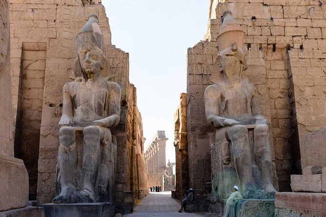 Luxor Day Tour from Hurghada by bus - Lunch at a local Luxor restaurant