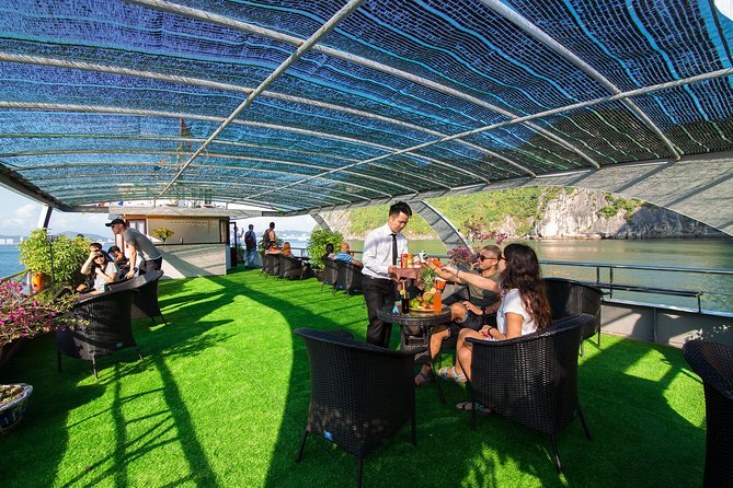 Luxury Halong Bay 1 Day on Cruises From Hanoi with Bus & Lunch - Sunset tea on the return cruise