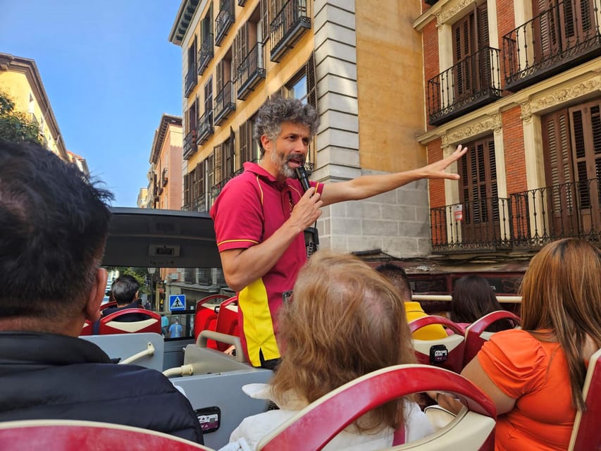 Madrid: Open-Top Big Bus Sightseeing Tour with Live Guide - Why this bus ride works well in Madrid