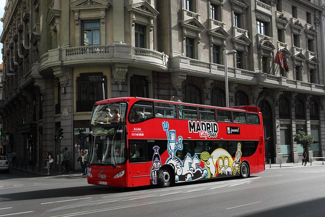 Madrid Panoramic City Bus Tour - Finding the bus and avoiding ticket trouble