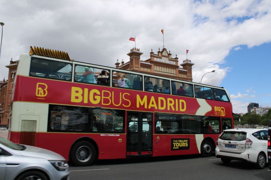 Madrid: Panoramic Open-Top Bus Day or Night Tour with Guide - Key points to know before you book