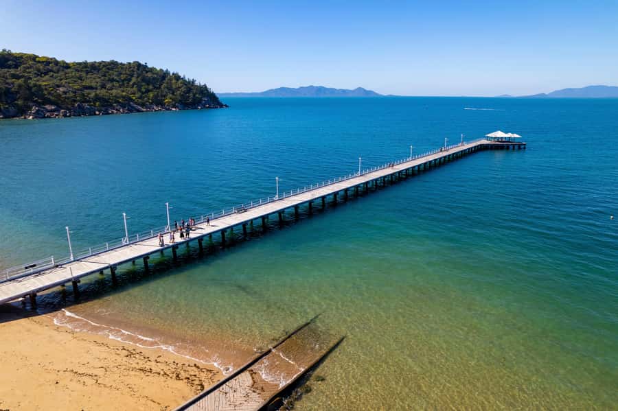 Magnetic Island: Guided Bus Tour with Morning Tea - Starting at Nelly Bay and Rocky Bay Lookout