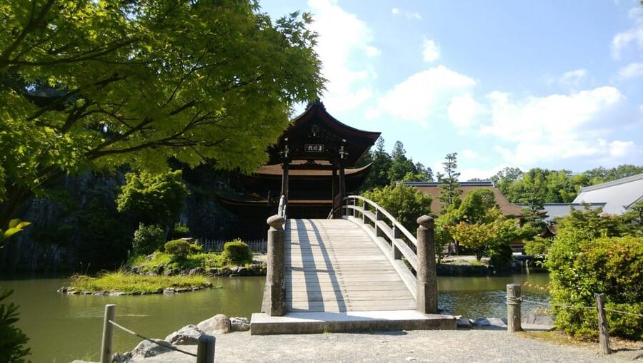 Magome-juku, Tsumago-juku & Ena-kyo 1d Bus Tour from Nagoya - Timing, weather, and seasonal cautions