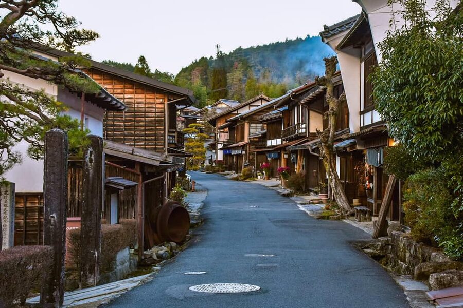 Magome-juku, Tsumago-juku & Ena-kyo 1d Bus Tour from Nagoya - Tsumago-juku feels quieter and more intimate