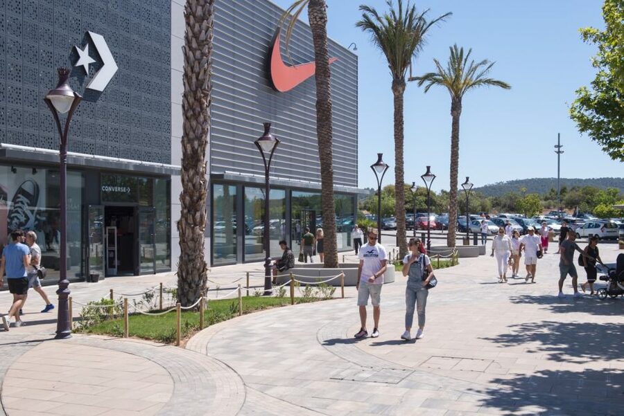 Mallorca: Fashion Outlet Shopping Excursion by Bus - Price, flexibility, and cancellation