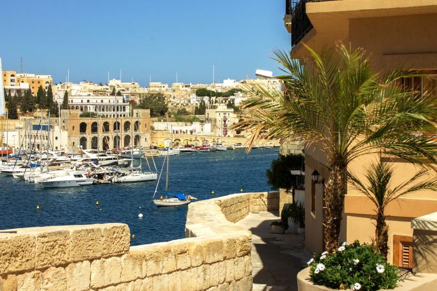 Malta: Vintage Bus Ride through the Three Cities - Senglea and the old island setting