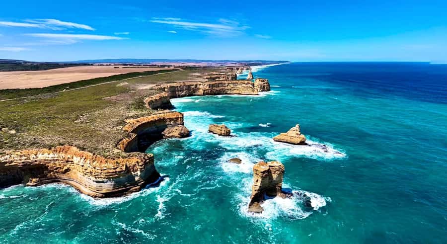 Melbourne Great Ocean Road Benz SmallGroup&LuxCoach BigGroup - Why the reverse route matters on a 13-hour day