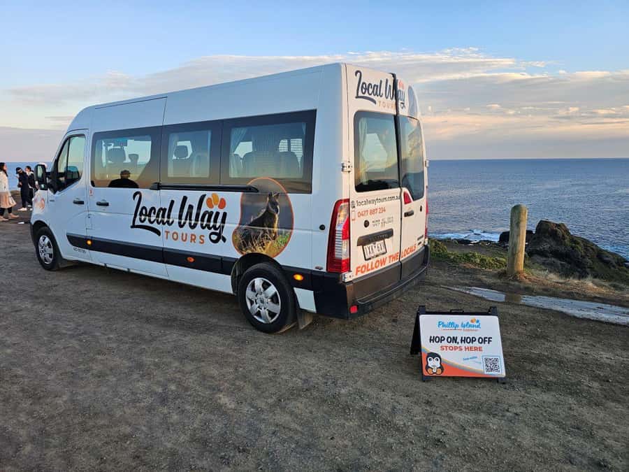 Melbourne: Phillip Island Tour w/ Hop-on Bus or Seal Cruise - Starting with coffee at Arts Centre Melbourne