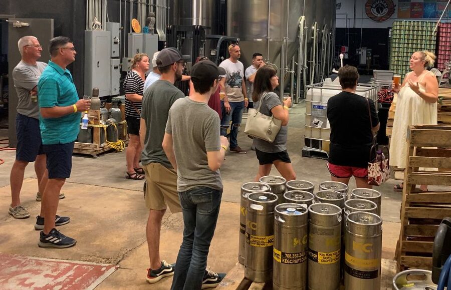 Memphis: 3 Local Breweries Bus Tour with Tastings - Second brewery: compare the brewing personalities