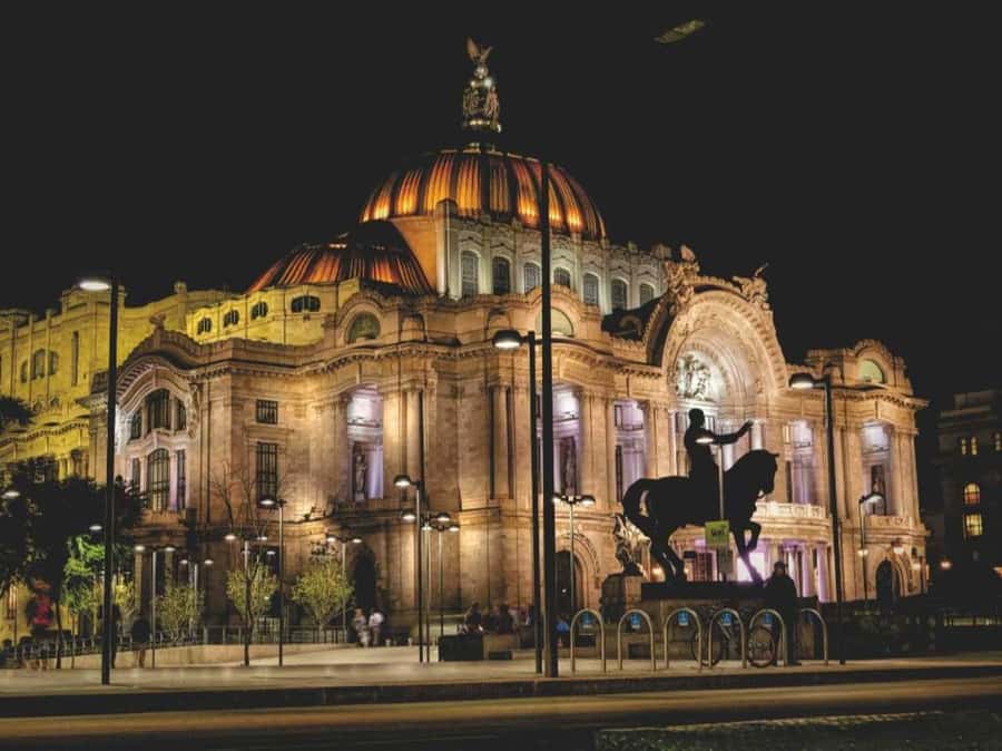 Mexico City: Night Bus Tour - Why this $11 night tour can be useful