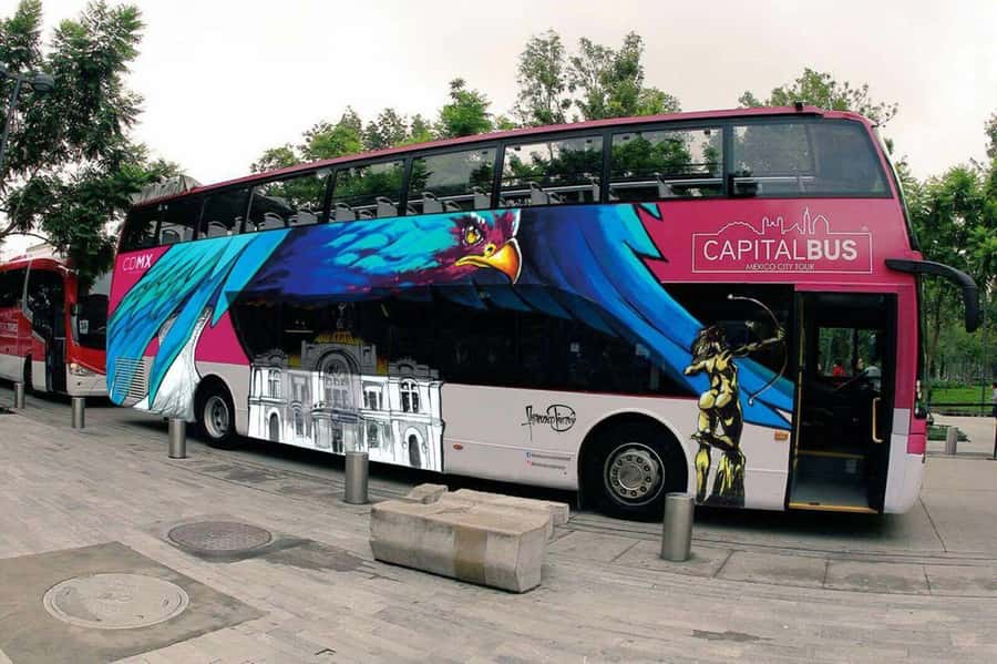 Mexico City: Night Bus Tour - Tlatelolco and the Monument to the Revolution