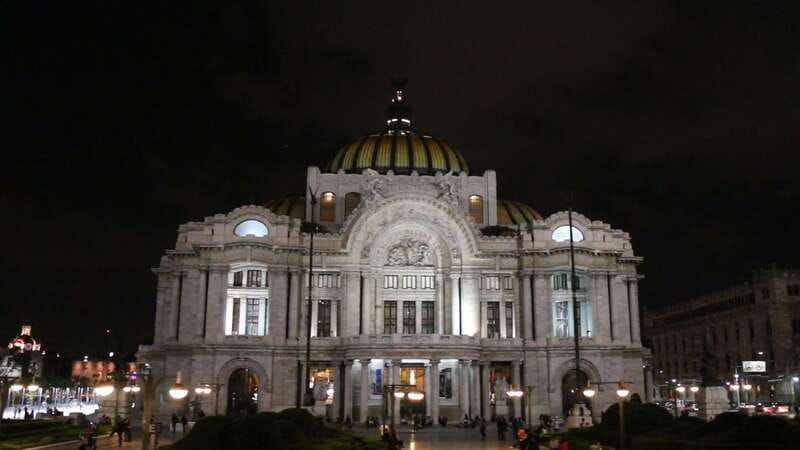 Mexico City: Night City Tour in a Double Decker Bus - Who will enjoy this night tour most?