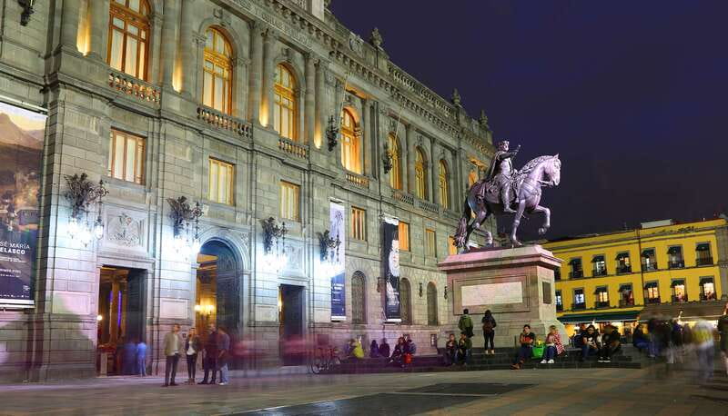 Mexico City: Night City Tour in a Double Decker Bus - How comfortable is the double-decker ride?