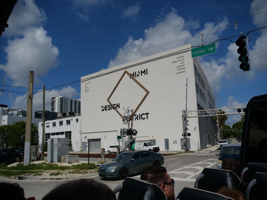 Miami Sightseeing Tour in a Convertible Bus - Guides, languages, and the tone of the tour