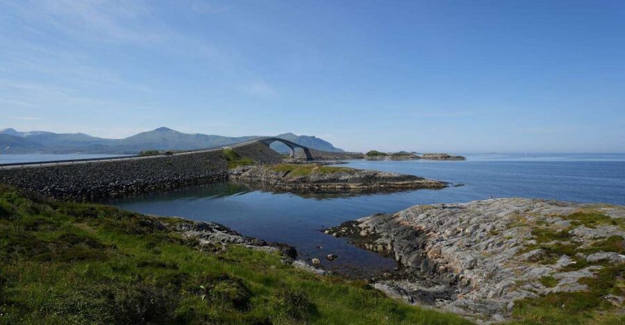 Molde: Atlantic Ocean Road & Varden Audio Guide Bus Tour - Up to Varden and Molde Panorama