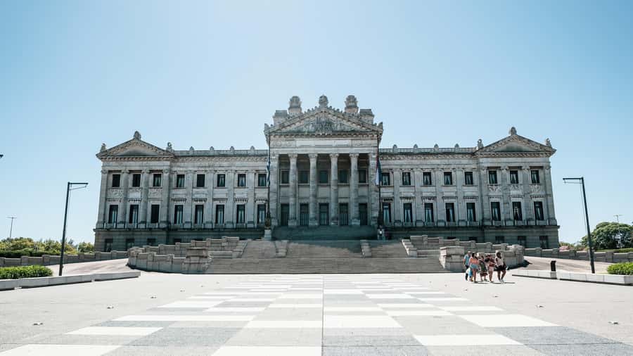 Montevideo: Sightseeing Hop-On Hop-Off Bus Tour - Audio, seating, and timing
