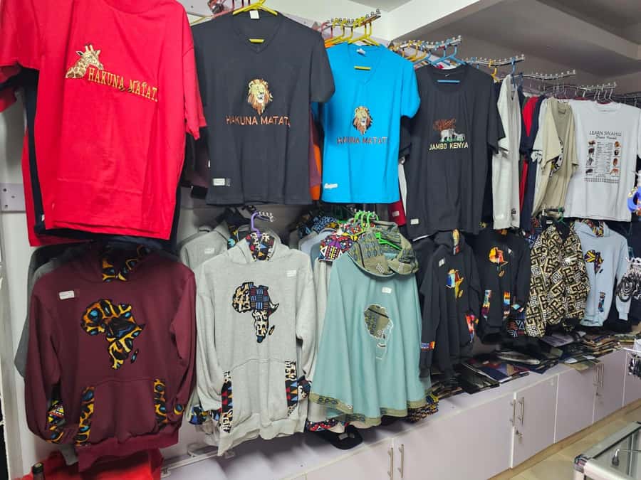 Nairobi: Hop on Hop off and Maasai market Collections Visit - Railway stories at the Nairobi Railway Museum
