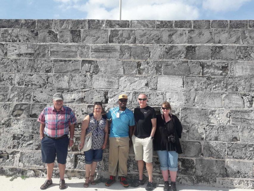 Nassau: Sip, Sample & See, Food & History Bus Tour - Queen’s Staircase and Nassau’s historic center