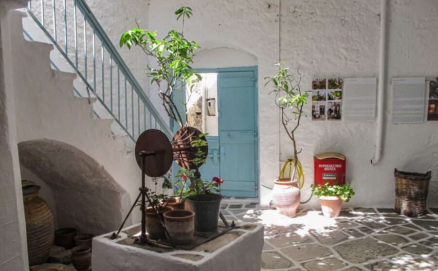 Naxos: Highlights Full-Day Tour by Bus - What the $41 price really includes