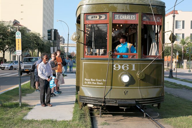 New Orleans City Sightseeing Hop-On Hop-Off Bus Tour - Choosing your seat and starting point