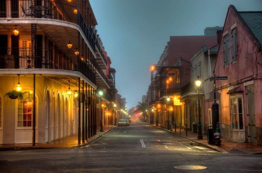 New Orleans: Night Cemetery and Ghost BYOB Bus Tour - Why New Orleans buries its dead above ground