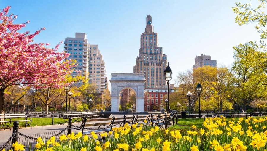 New York City: 24 or 48-hour Hop-on Hop-off Bus Tour - Starting in Times Square on Seventh Avenue