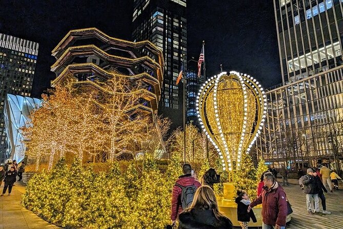 New York City Holiday Lights Tour - Wall Street, the NYSE, and Lower Manhattan at night