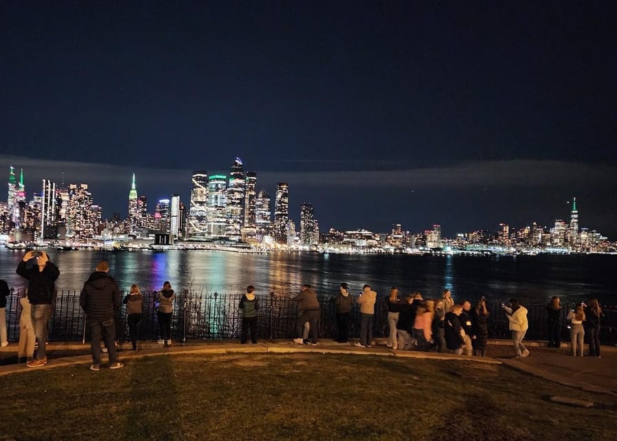 New York City Night Views - A panoramic hop-on-hop-off tour - Practical details that affect your evening