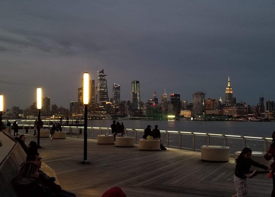 New York City Night Views - A panoramic hop-on-hop-off tour - The Frank Sinatra statue and Hoboken’s character