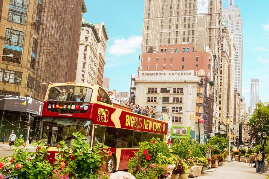 New York: Hop-on Hop-off Sightseeing Tour by Open-top Bus - Who gets the most value from this New York tour