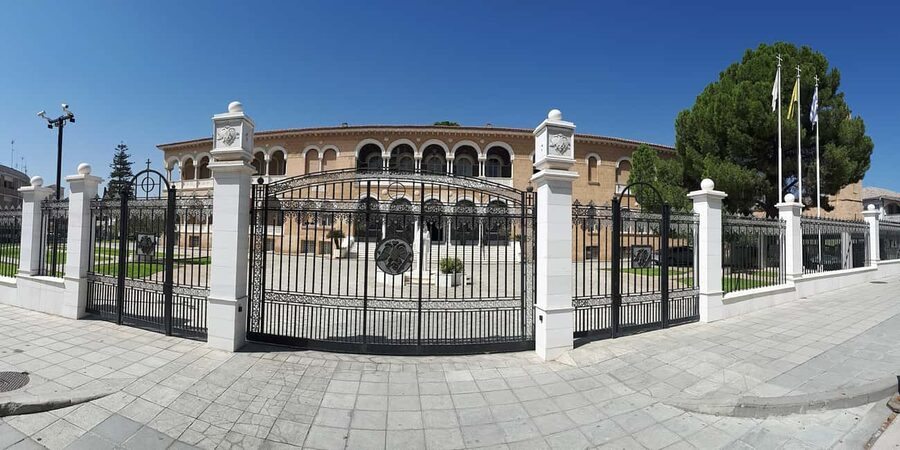 NICOSIA Day trip by bus with French-speaking guide - Choirokoitia: coffee, baskets, and a restored old house
