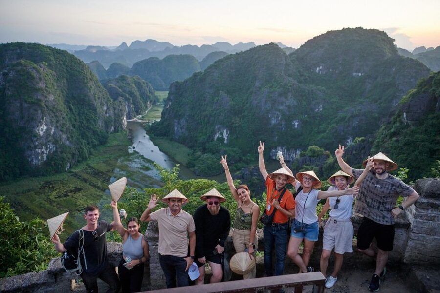 Ninh Binh 1 Day,HoaLu-Tam Coc-Mua Cave,Buffet Lunch,Limo Bus - Hoa Lu and the temples of Vietnam’s first capital
