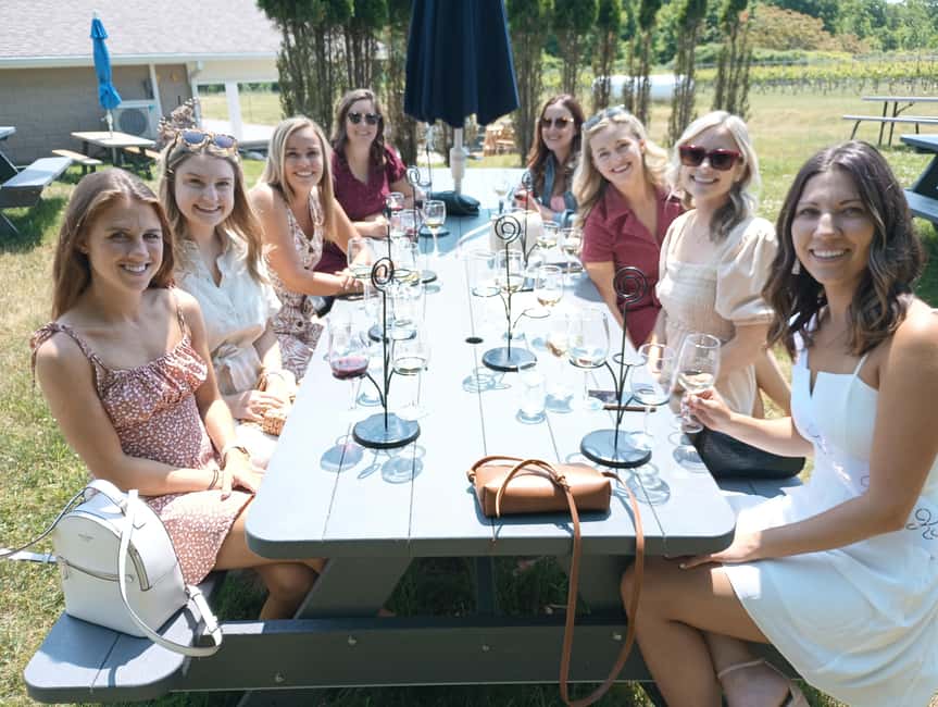 NON-BUS MOVIE STARS Leelanau Peninsula Sunset Wine Tour - Booking details that affect your decision