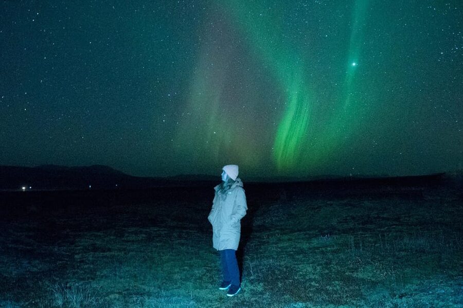 Northern Lights in Mini Bus, Photos, Hot Cocoa and Pastries - Understanding the Aurora while you watch