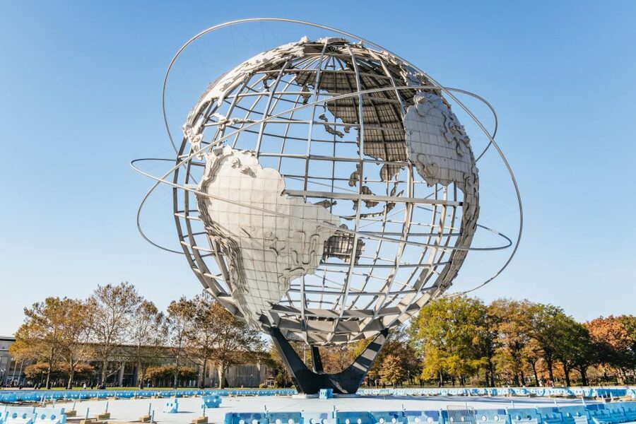 NYC: Brooklyn, Bronx, Queens Sightseeing Bus Tour - Williamsburg and its Hasidic Jewish community