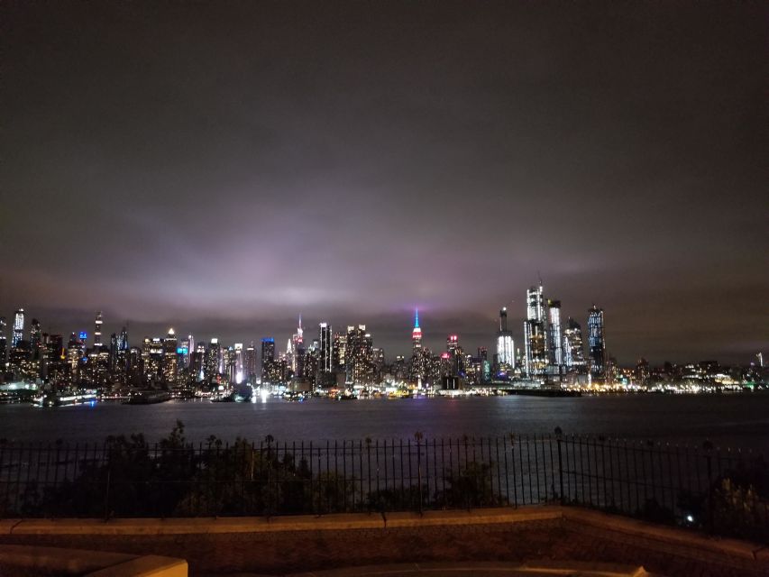 NYC: City Skyline Sightseeing MiniBus Tour at Night - Should you book it?