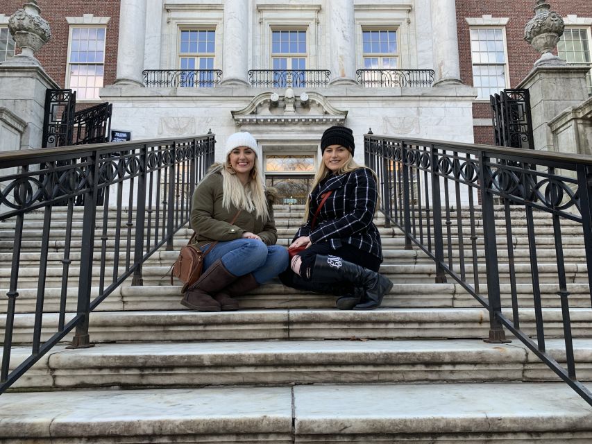 NYC: Gossip Girl Sites Bus Tour - Key points at a glance