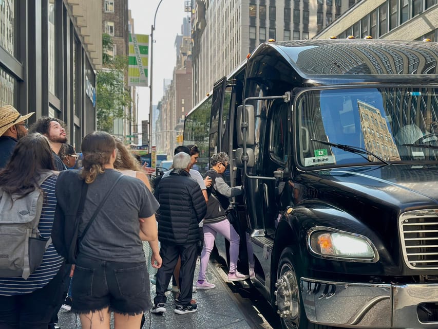 NYC: Half-Day Luxury Bus Tour of Top Highlights - Empire State Building, Flatiron, and Washington Square Arch
