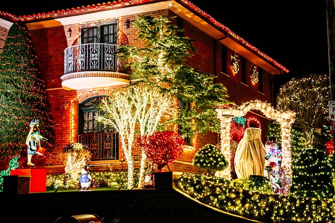 NYC: Holiday Lights and Dyker Heights Luxury Bus Tour - Who should book this holiday bus tour?