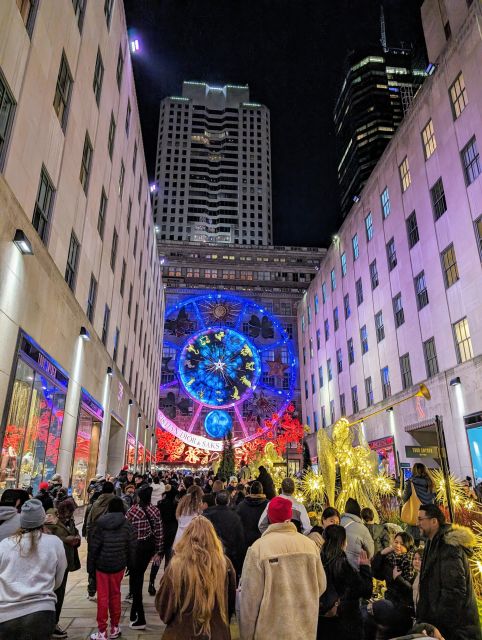 NYC: Holiday Lights Guided Bus Tour - Wall Street, the Stock Exchange, and Federal Hall